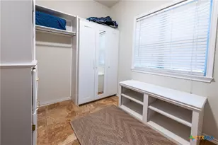 44 River Oak Dr, Seguin, TX 78155 - Photo 24