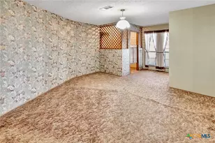 10957 N US Hwy 77, Schulenburg, TX 78956 - Photo 16