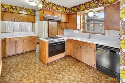 10957 N US Highway 77, Schulenburg, TX 78956 - Photo 8