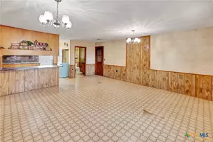 10957 N US Hwy 77, Schulenburg, TX 78956 - Photo 20