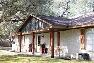 188 Cavalry Rd, Victoria, TX 77905 - Photo 2