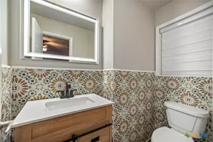 1105 W St Louis Ave, Seadrift, TX 77983 - Photo 14