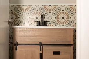 1105 W St Louis Ave, Seadrift, TX 77983 - Photo 12