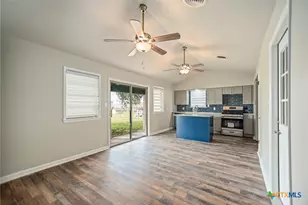 1105 W St Louis Ave, Seadrift, TX 77983 - Photo 4