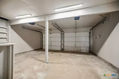 1105 W Saint Louis Avenue, Seadrift, TX 77983 - Photo 22