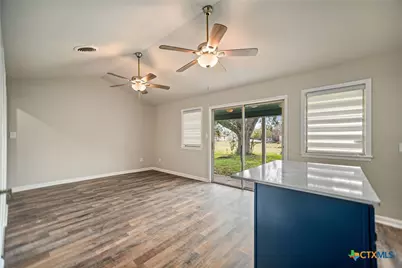 1105 W Saint Louis Avenue, Seadrift, TX 77983 - Photo 10