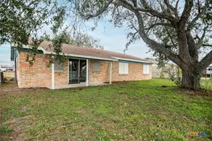 1105 W St Louis Ave, Seadrift, TX 77983 - Photo 26