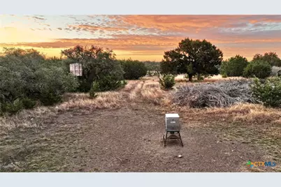 405 Heartleaf Drive, Lampasas, TX 76550 - Photo 4