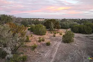 405 Heartleaf Dr, Lampasas, TX 76550 - Photo 2