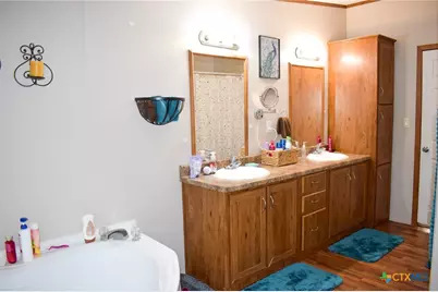 443 County Road 280, Shiner, TX 77984 - Photo 10