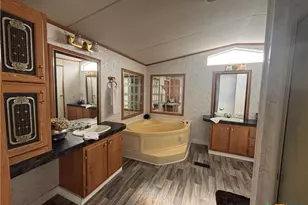 160 Kickapoo Trail, Seguin, TX 78155 - Photo 8