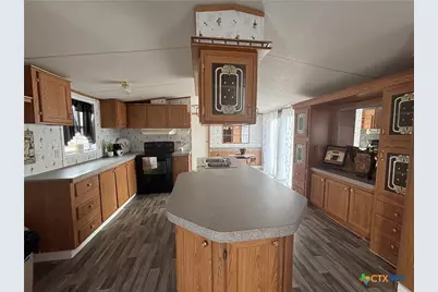 160 Kickapoo Trail, Seguin, TX 78155 - Photo 4