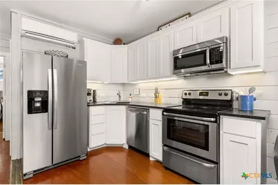 9035 Fm 725, Mcqueeney, TX 78123 - Photo 28