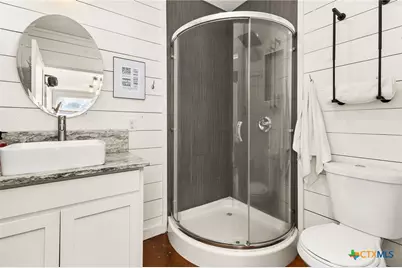 9035 Fm 725, Mcqueeney, TX 78123 - Photo 18