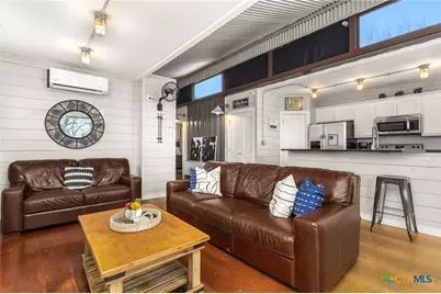 9035 Fm 725, Mcqueeney, TX 78123 - Photo 8