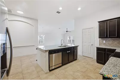 107 Ruger Path, New Braunfels, TX 78130 - Photo 6