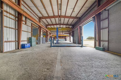 4906 Houston Hwy, Victoria, TX 77901 - Photo 18