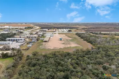 4906 Houston Hwy, Victoria, TX 77901 - Photo 6