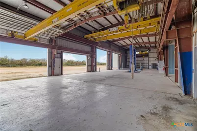 4906 Houston Hwy, Victoria, TX 77901 - Photo 16