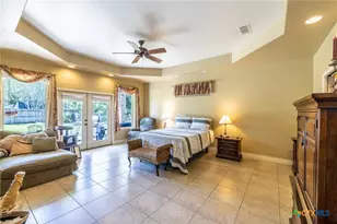 1338 Donovan St, Gonzales, TX 78629 - Photo 10