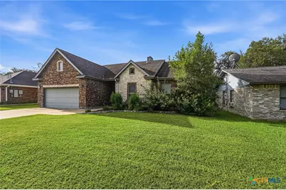 1338 Donovan Street, Gonzales, TX 78629 - Photo 2