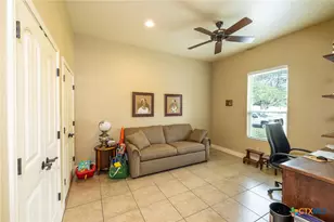1338 Donovan St, Gonzales, TX 78629 - Photo 18