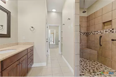 1338 Donovan Street, Gonzales, TX 78629 - Photo 24