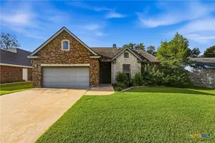 1338 Donovan St, Gonzales, TX 78629 - Photo 1