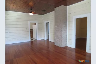 610 E Krezdorn Street, Seguin, TX 78155 - Photo 4