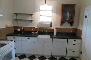 610 E Krezdorn St, Seguin, TX 78155 - Photo 18