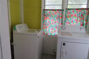 610 E Krezdorn St, Seguin, TX 78155 - Photo 24