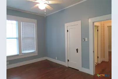 610 E Krezdorn Street, Seguin, TX 78155 - Photo 12