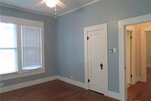 610 E Krezdorn St, Seguin, TX 78155 - Photo 12