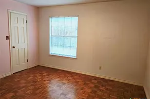 112 Country Ln, Seguin, TX 78155 - Photo 10