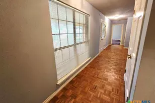 112 Country Ln, Seguin, TX 78155 - Photo 16