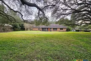 112 Country Ln, Seguin, TX 78155 - Photo 22