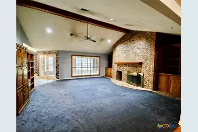 112 Country Lane, Seguin, TX 78155 - Photo 2