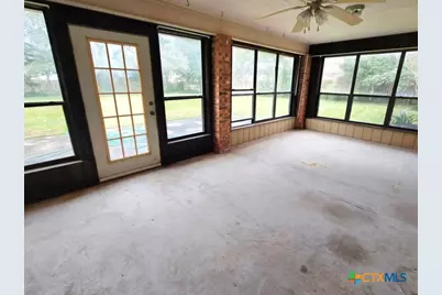 112 Country Lane, Seguin, TX 78155 - Photo 20