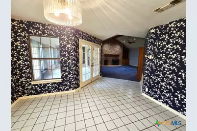 112 Country Lane, Seguin, TX 78155 - Photo 6