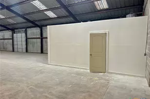 232 W New Braunfels St, Seguin, TX 78155 - Photo 10