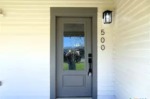 500 S Texana St, Hallettsville, TX 77964 - Photo 2