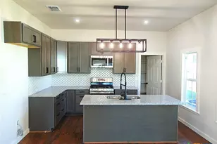 500 S Texana St, Hallettsville, TX 77964 - Photo 6