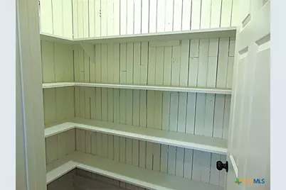 500 S Texana Street, Hallettsville, TX 77964 - Photo 18