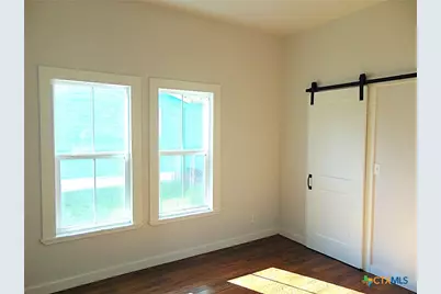 500 S Texana Street, Hallettsville, TX 77964 - Photo 10