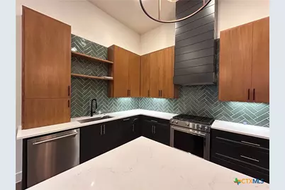 1269 N Academy Avenue, New Braunfels, TX 78130 - Photo 14