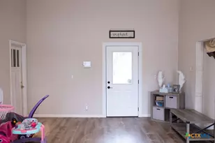 1104 Moss Ln, Cuero, TX 77954 - Photo 8