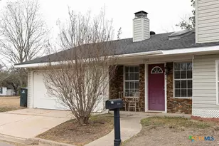 1104 Moss Ln, Cuero, TX 77954 - Photo 2