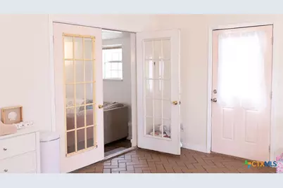 1104 Moss Lane, Cuero, TX 77954 - Photo 8