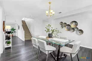 2077 Oxbow Cir, New Braunfels, TX 78130 - Photo 6