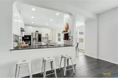 2077 Oxbow Circle, New Braunfels, TX 78130 - Photo 14